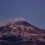 Eruzione Etna: il vulcano “sorvegliato speciale” dopo boati ed esplosioni [FOTO]