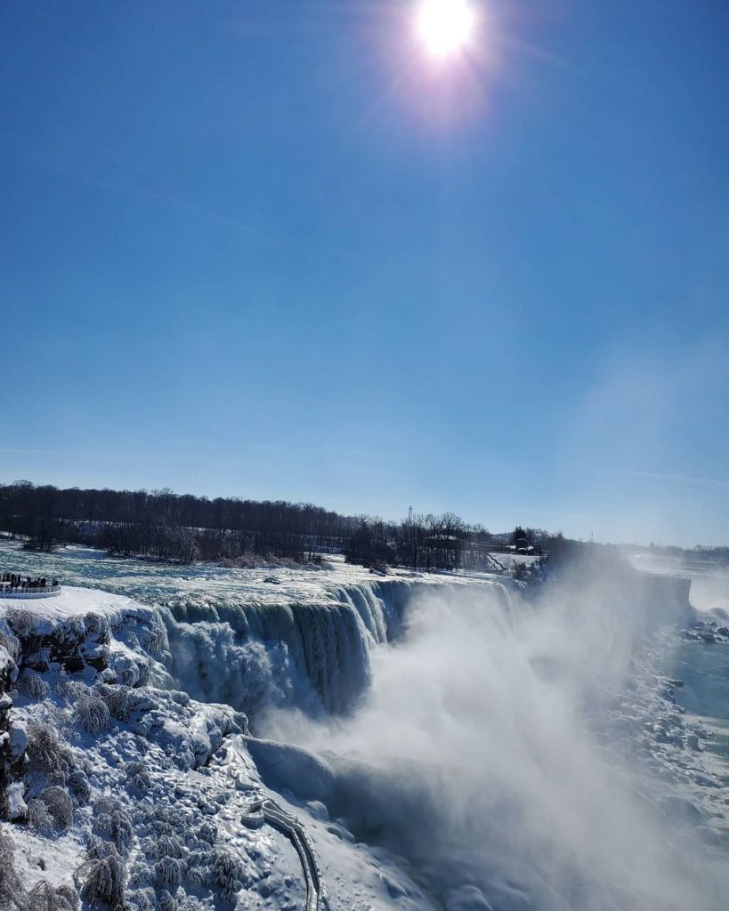 cascate niagara ghiacciate