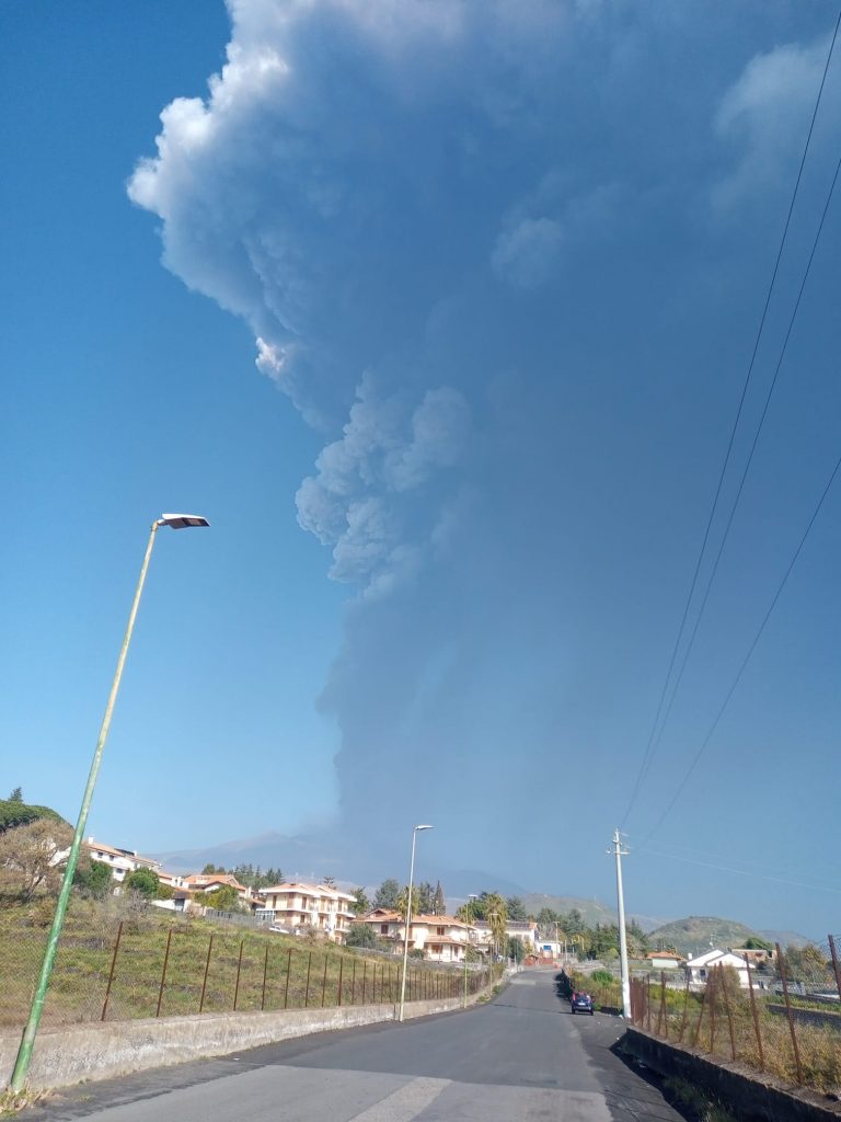 eruzione etna 28 febbraio 2021