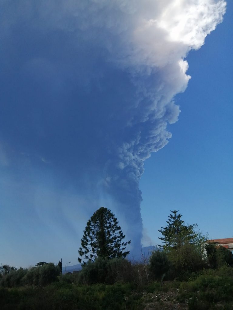 eruzione etna 28 febbraio 2021