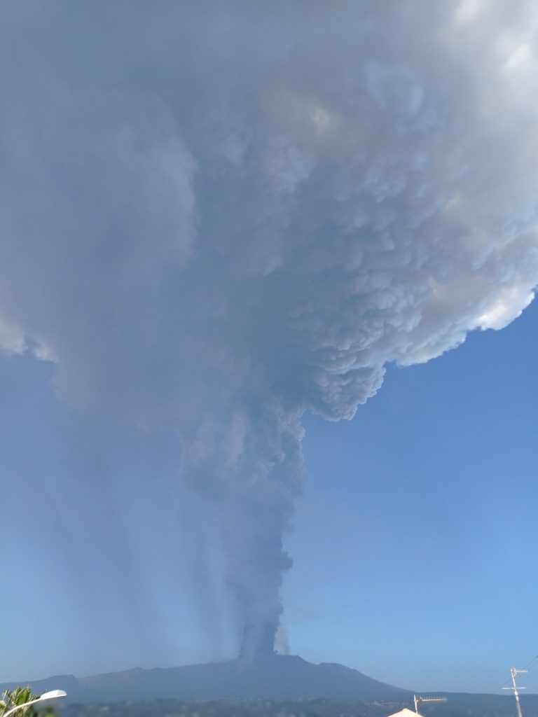 eruzione etna 28 febbraio 2021