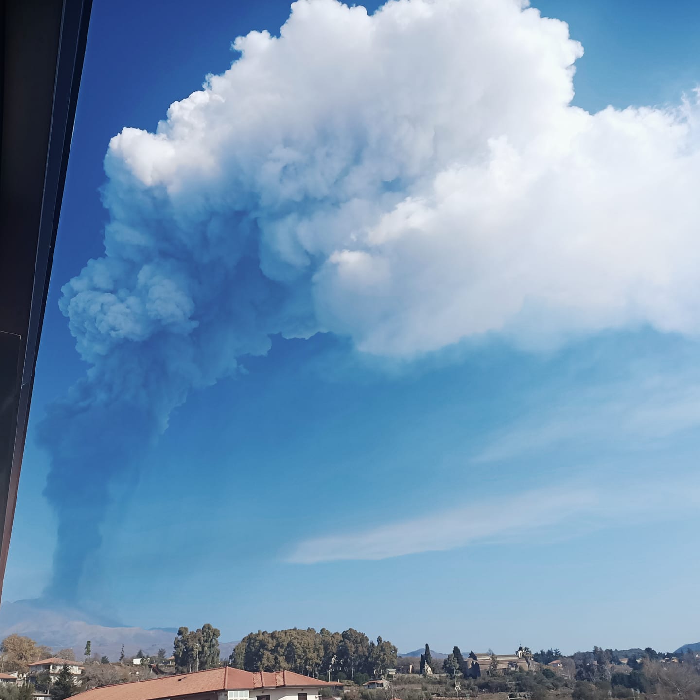 eruzione etna 28 febbraio 2021