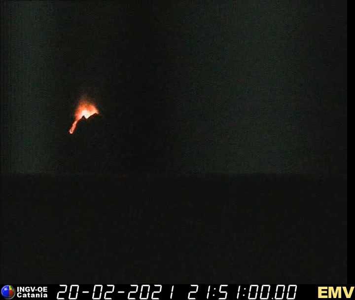 eruzione etna notte