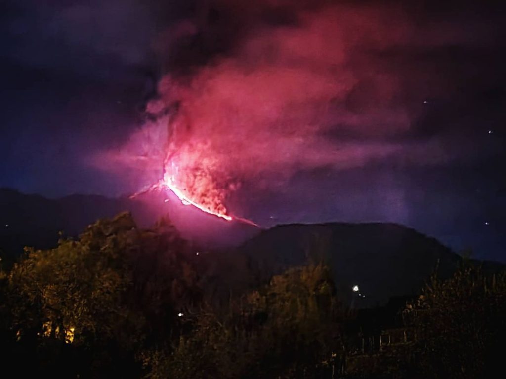 eruzione etna notte 21 febbraio 2021 (3)