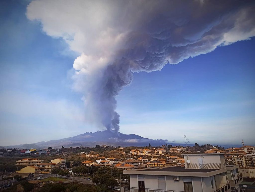 etna foto eruzione 19 febbraio 2021