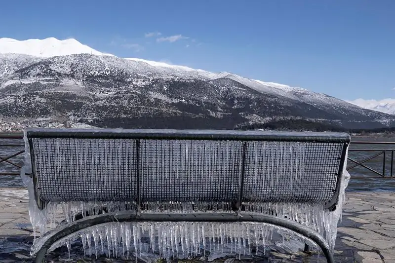 neve grecia medea