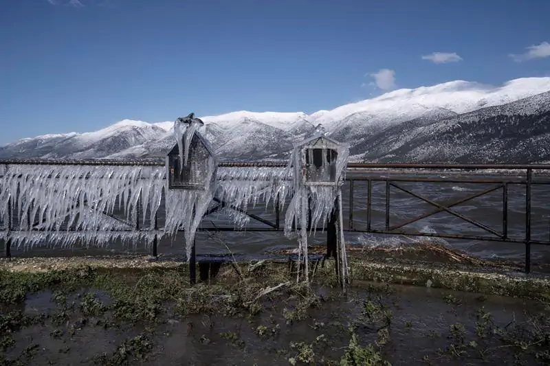 neve grecia medea