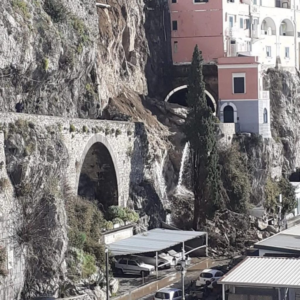 frana amalfi