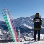 Spettacolo a Cortina: emozionante sorvolo delle Frecce Tricolori sulle Tofane [FOTO e VIDEO]
