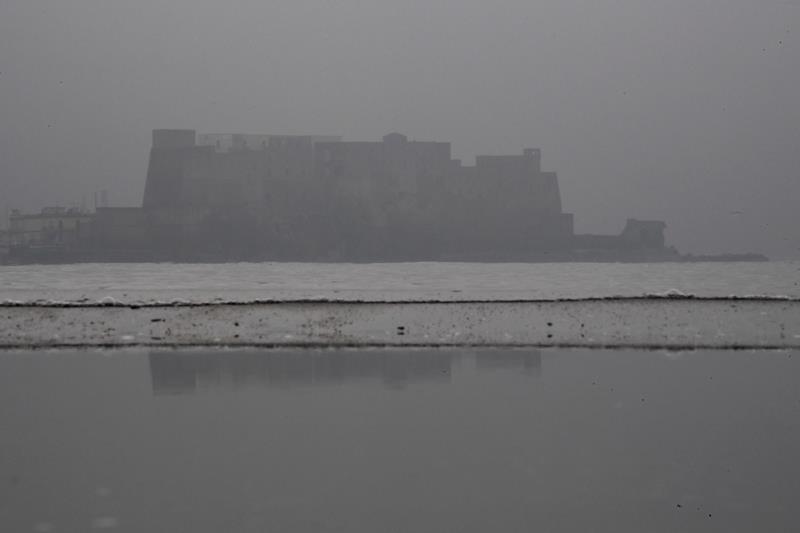 nebbia napoli