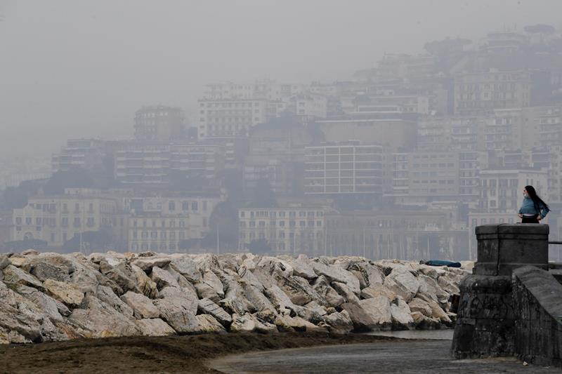 nebbia napoli