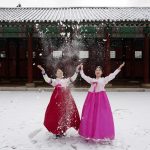 Incredibile nevicata in Corea del Sud: Seul sembra magica, coperta dalla neve [FOTO]