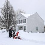 Maltempo e neve negli USA: la tempesta Orlena paralizza il Nordest, centinaia di incidenti e traffico aereo nel caos [FOTO]