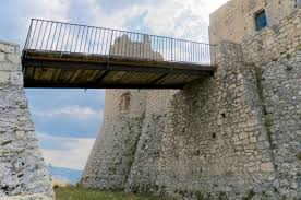 rocca calascio ponte levatoio