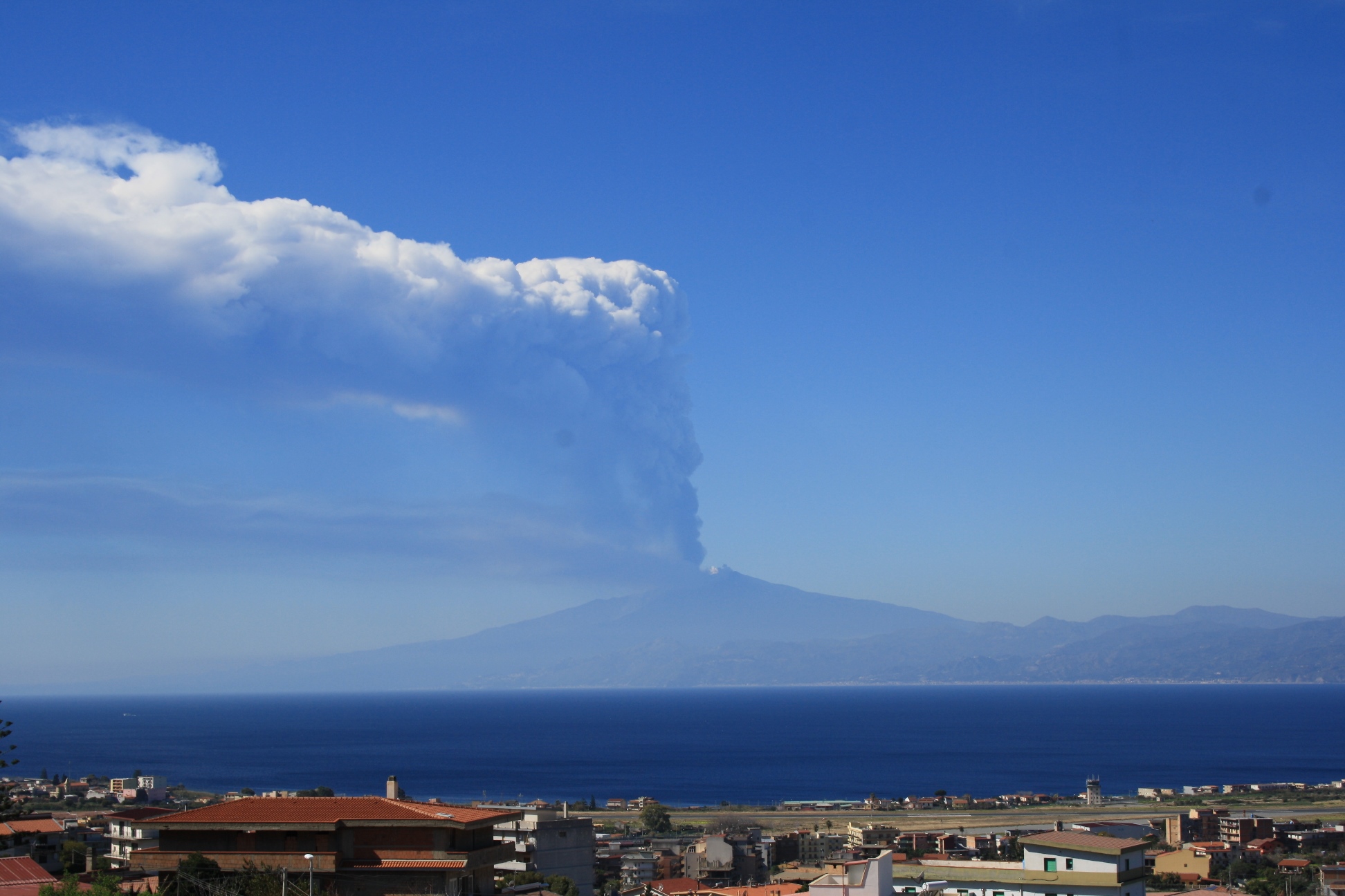 eruzione etna 12 marzo 2021