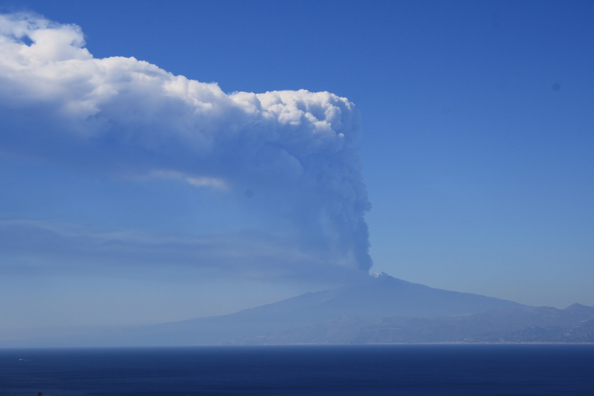 eruzione etna 12 marzo 2021