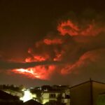 Etna, l’11° parossismo in 3 settimane dal Cratere di Sud-Est: fontane di lava di diverse centinaia di metri e colonna eruttiva di 7,5km [FOTO]