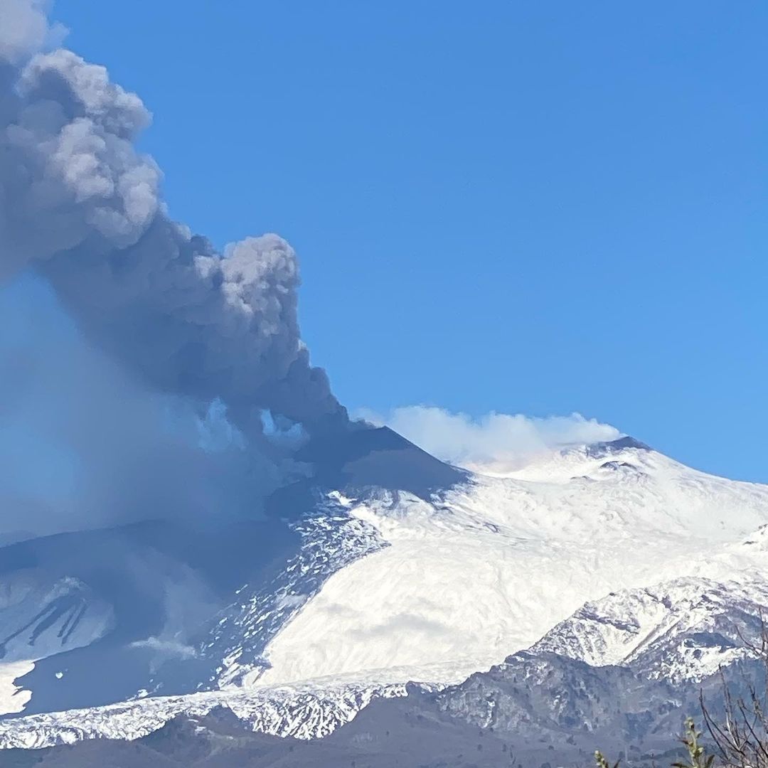 eruzione etna oggi