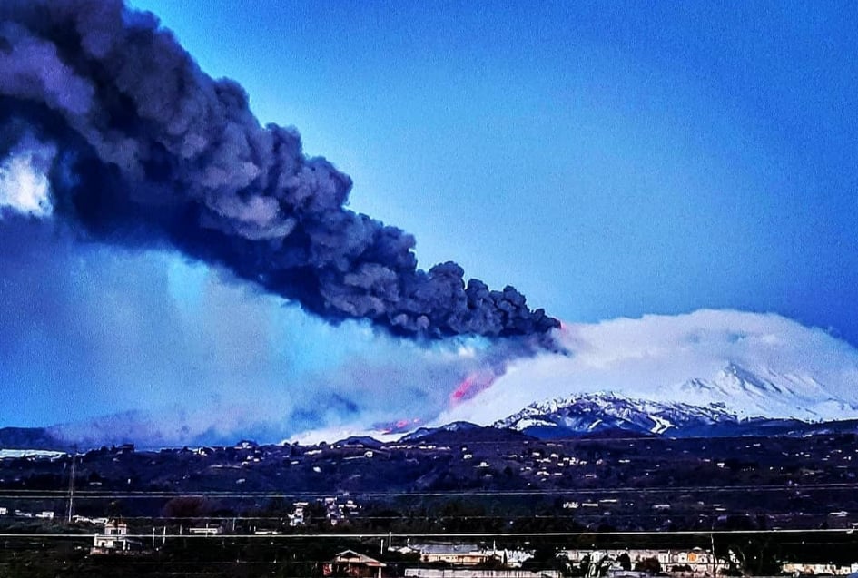 etna eruzione oggi