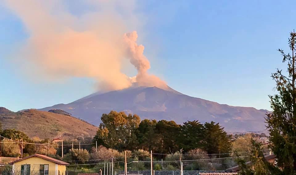 etna oggi