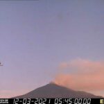 Eruzione Etna: il vulcano si prepara per un nuovo spettacolo? In corso attività stromboliana, tremore in aumento [FOTO LIVE]