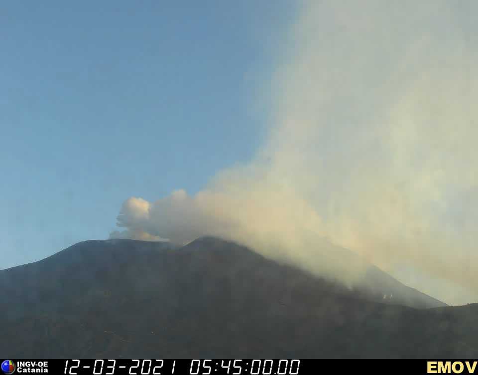 etna oggi 12 marzo 2021