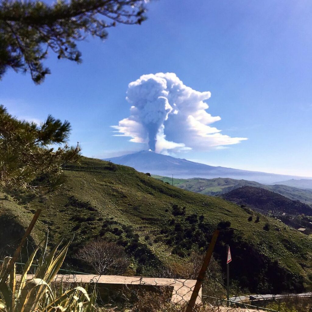 etna oggi 12 marzo