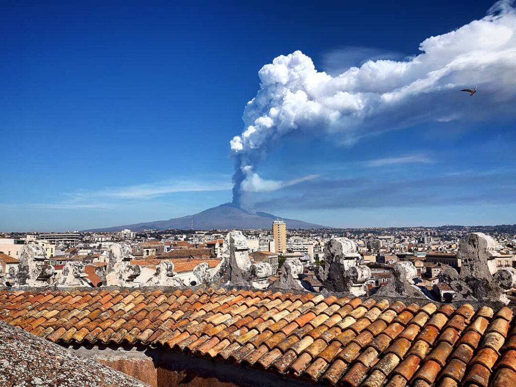 etna oggi 12 marzo