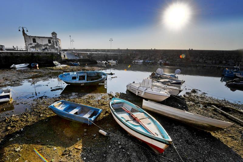 Bradisismo e bassa marea a Pozzuoli