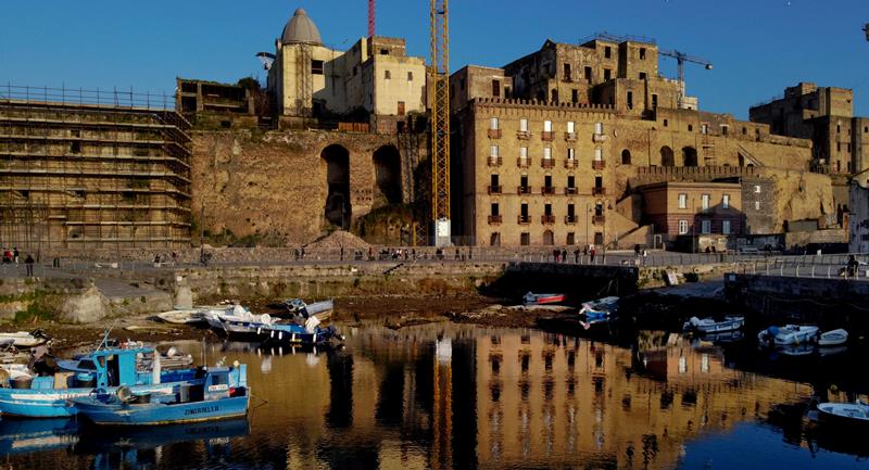 Bradisismo e bassa marea a Pozzuoli