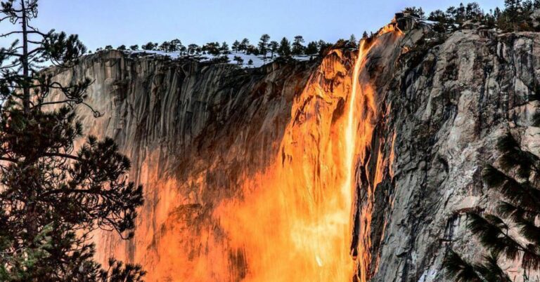 cascata fuoco yosemite