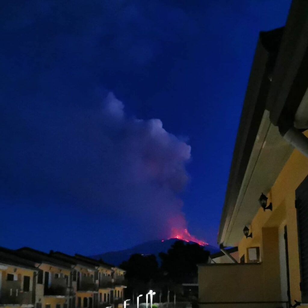 eruzione etna 1 aprile 2021