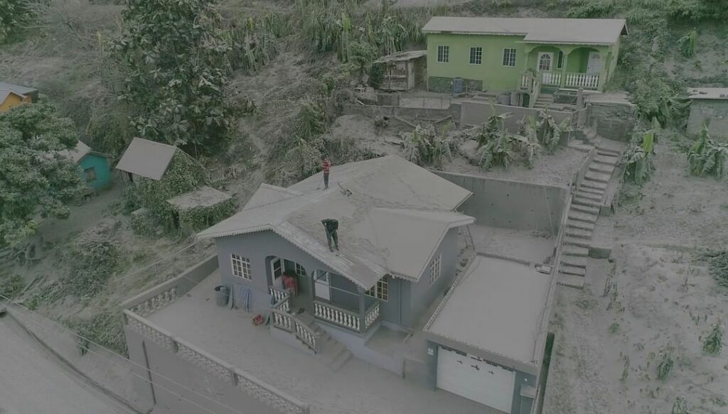 eruzione vulcano La Soufriere (3)