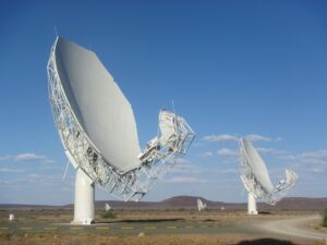 Il radiotelescopio MeerKAT in Sudafrica