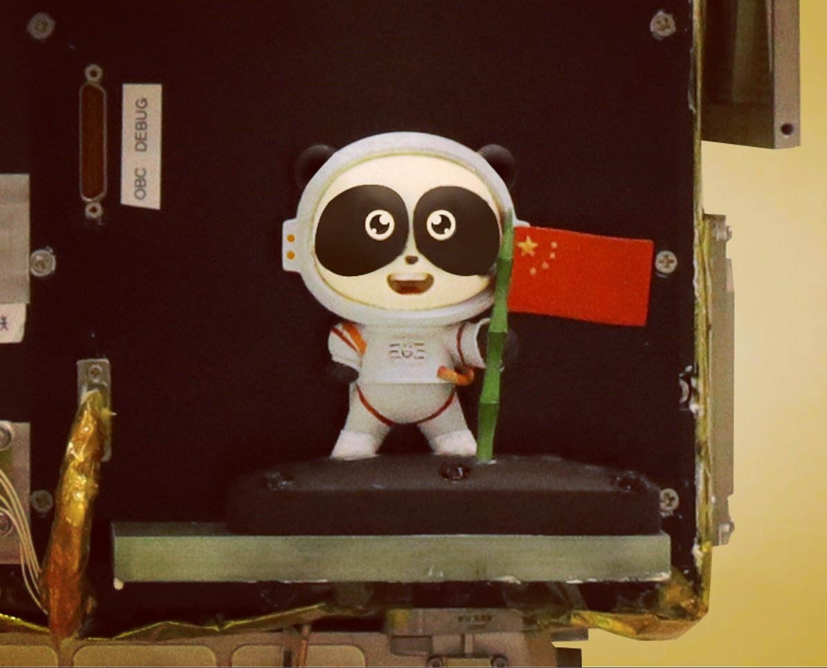 panda astronauta 3d