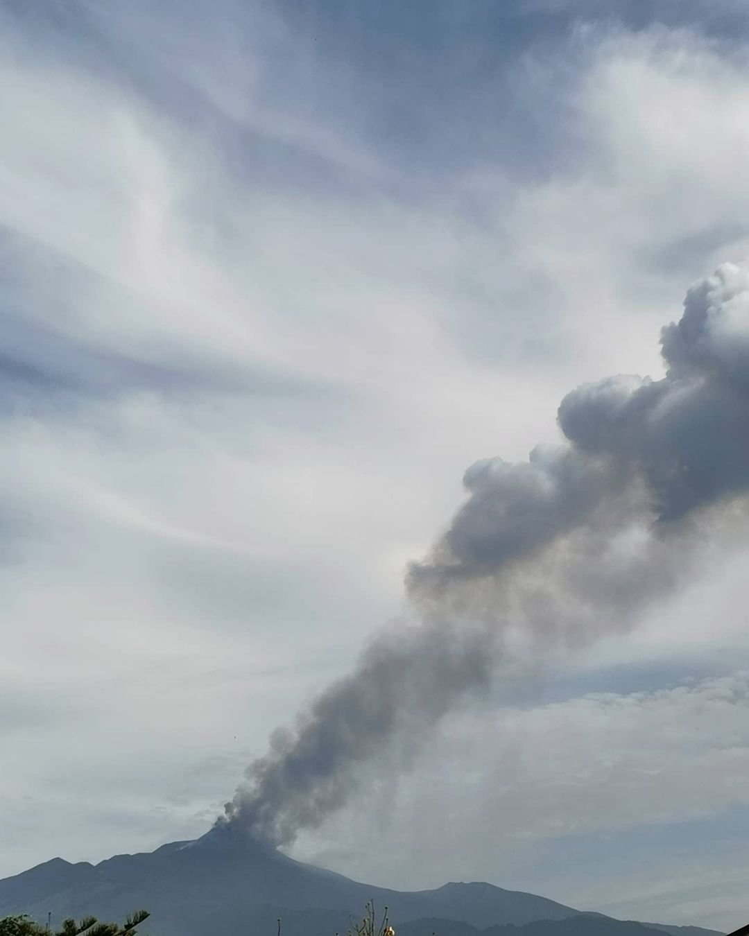 etna eruzione oggi