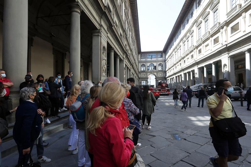 fumo uffizi firenze