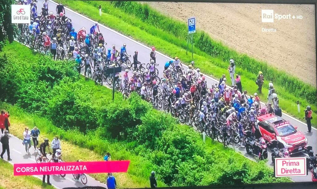 giro d'italia caduta