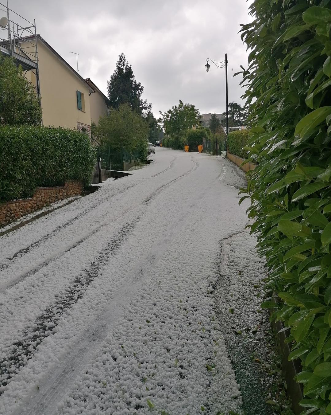 Maltempo violenti temporali in Veneto devastante grandinata