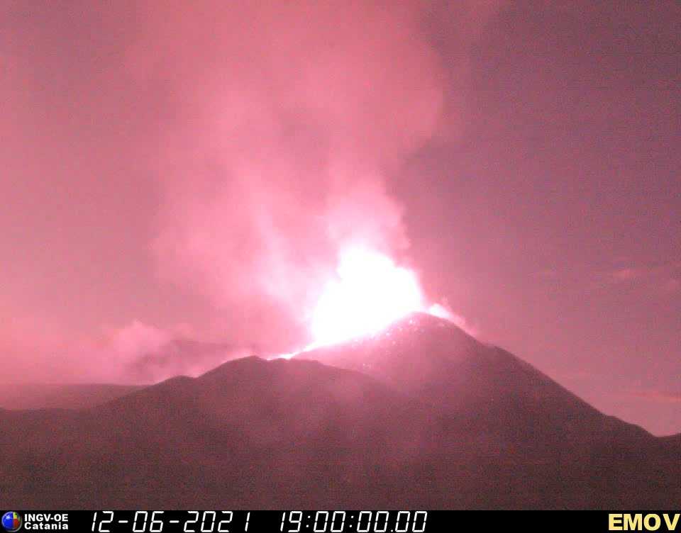 eruzione etna 12 giugno 2021