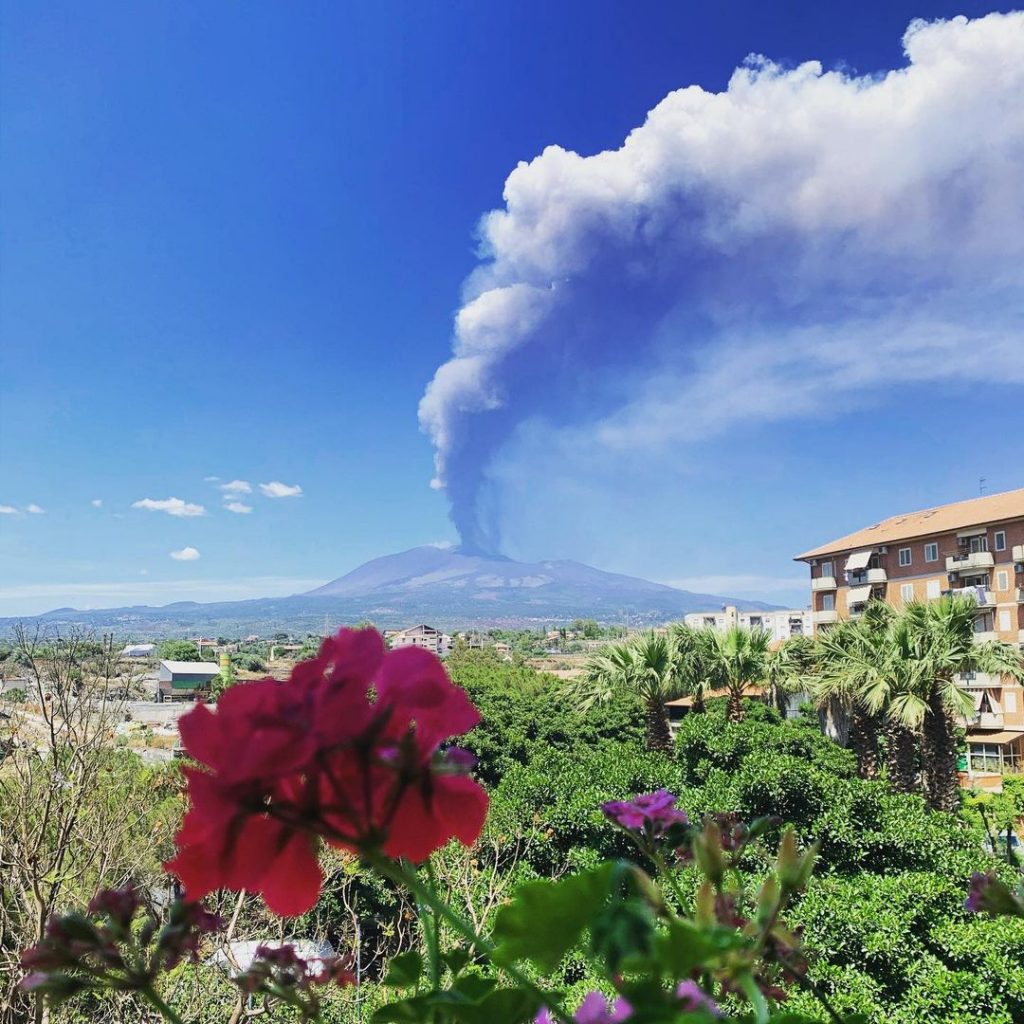 eruzione etna 16 giugno 2021