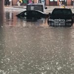 Maltempo, forti piogge a Londra: strade e auto sommerse, circolazione in tilt [FOTO e VIDEO]