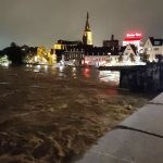 Maltempo, notte drammatica per l’alluvione in Europa: il fiume Mosa sta esondando, 10 mila evacuati a Maastricht