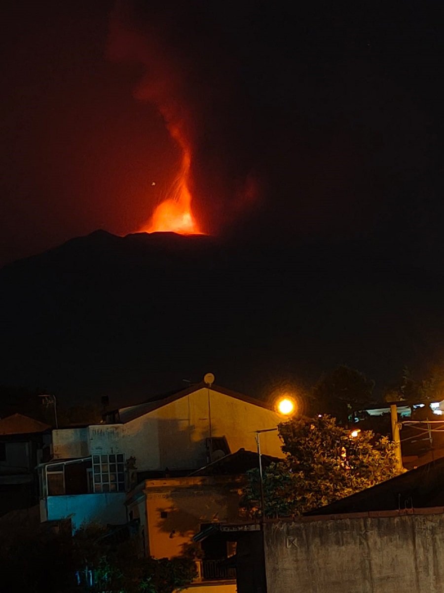 eruzione etna 8 luglio