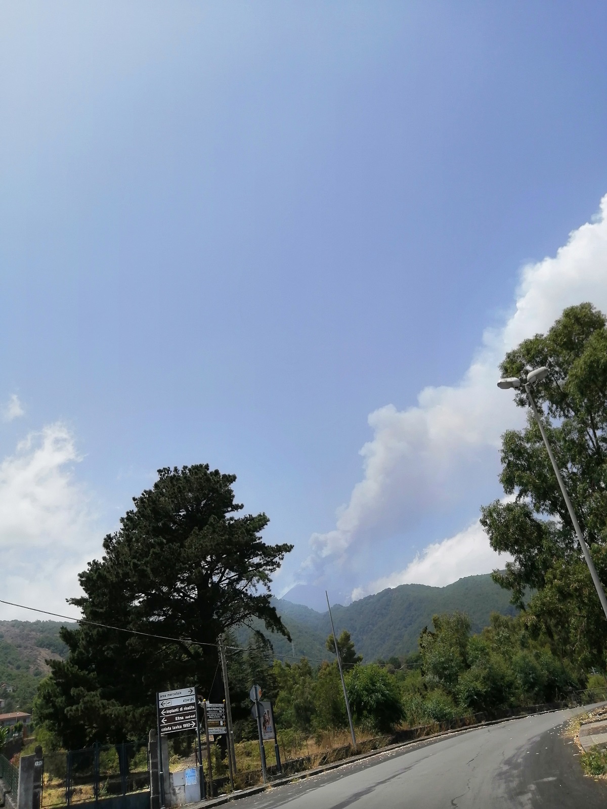 etna eruzione oggi 14 luglio