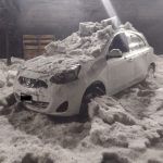 Meteo estremo in Messico, devastante grandinata paralizza Tlalnepantla: una vittima per ipotermia, località sommerse dall’acqua [FOTO e VIDEO]