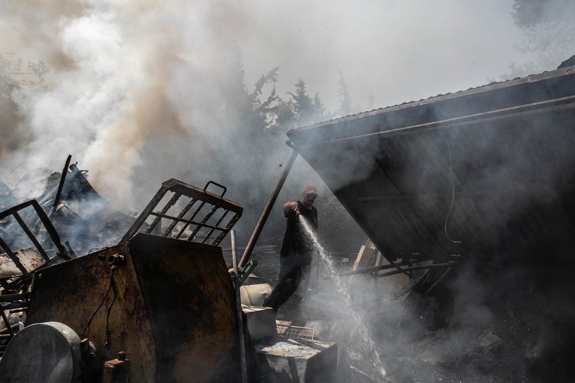 incendio grecia attica