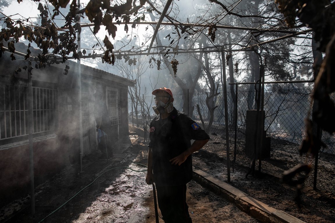 incendio grecia attica