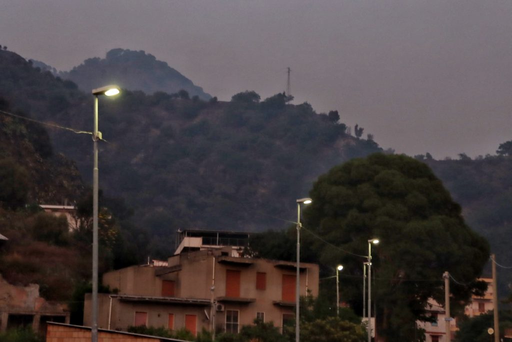 incendio reggio calabria 30 luglio 2021 foto disastro