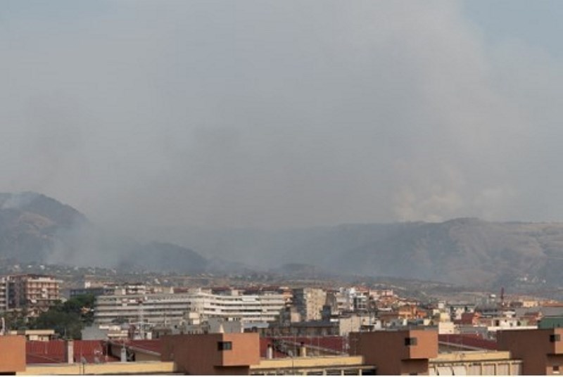 incendio zona sud reggio calabria 30 luglio